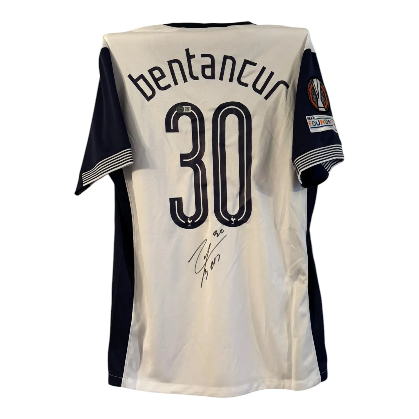 Signert Rodrigo Bentancur drakt