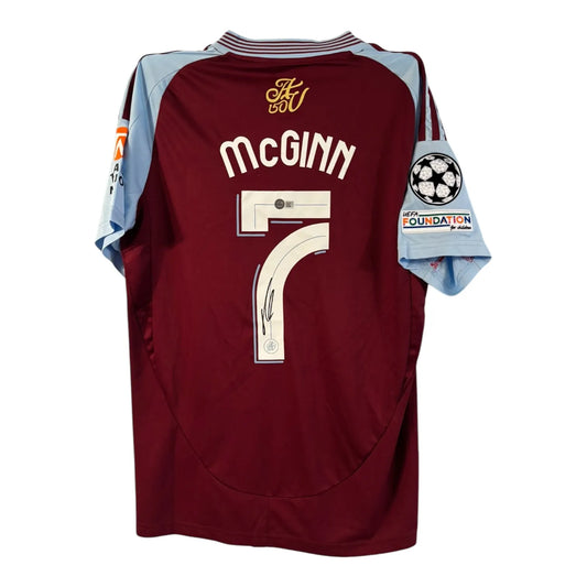 Signert McGinn drakt